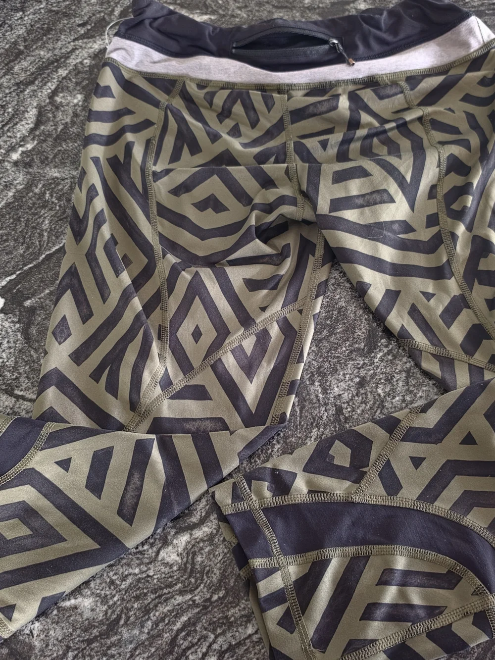 lululemon athletica Chevron Shuffle Fatigue Green & Black Inspire Crop II